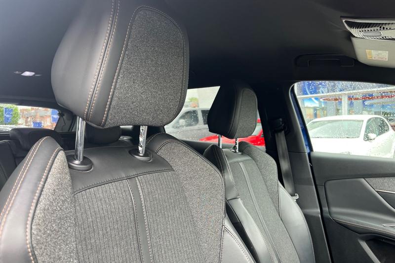 Used Peugeot 3008 2017 for sale - 76553864: Photo 17