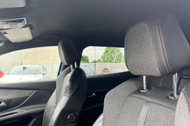 Used Peugeot 3008 2017 for sale - 76553864: Photo 19