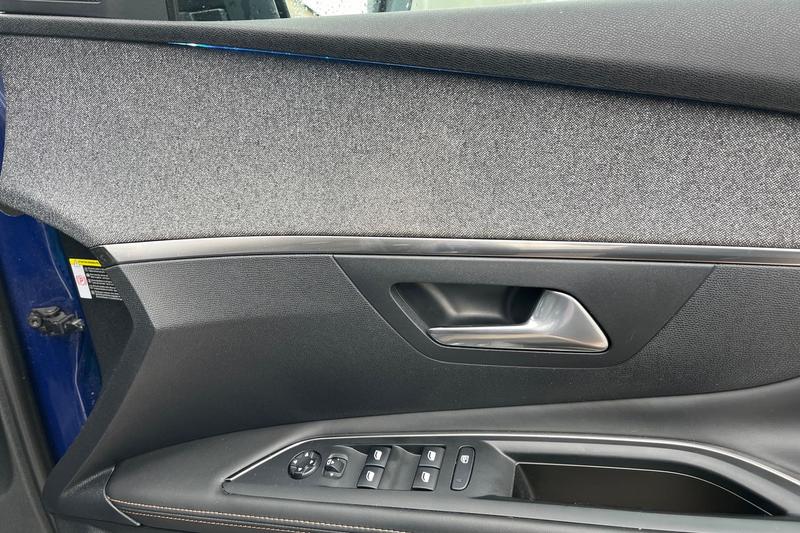 Used Peugeot 3008 2017 for sale - 76553864: Photo 25