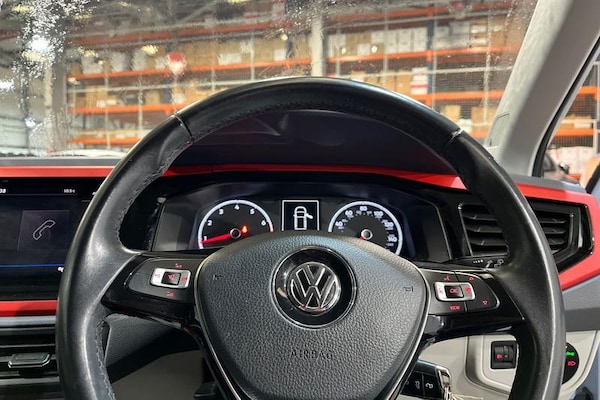 Used Volkswagen Polo 2018 for sale - 76266121: Photo 12