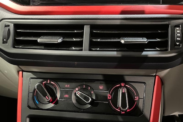 Used Volkswagen Polo 2018 for sale - 76266121: Photo 37