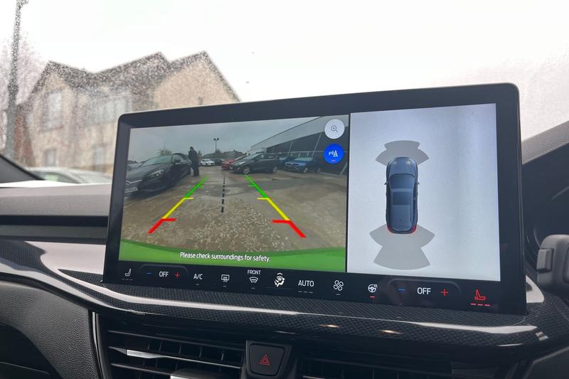 Used Ford Focus 2023 for sale - 78028641: Photo 28