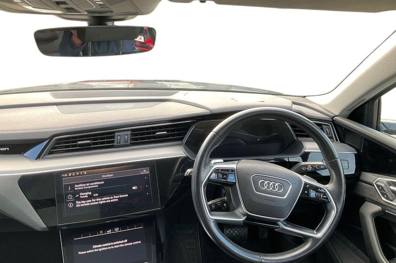 Used Audi e-tron 2020 for sale - 76534410: Photo 11