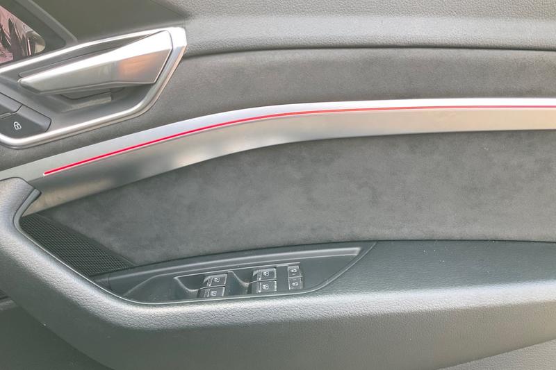 Used Audi e-tron 2020 for sale - 76534410: Photo 16