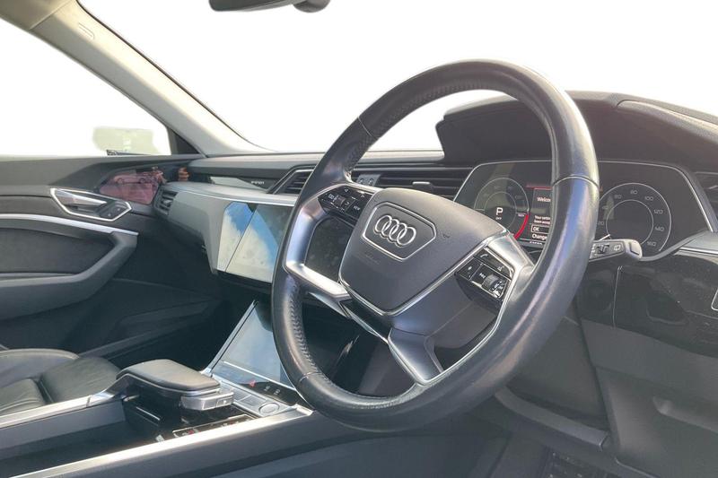 Used Audi e-tron 2020 for sale - 76534410: Photo 9