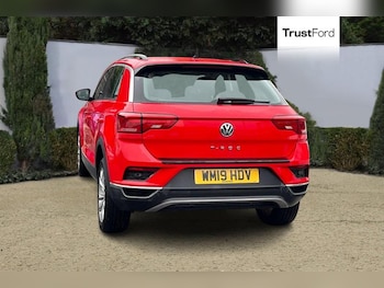 Used Volkswagen T-Roc 2019 for sale - 78657149: Photo