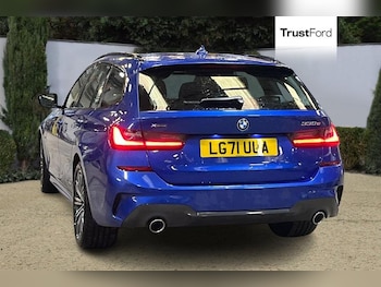 Used BMW 3 Series 2021 for sale - 77733229: Photo