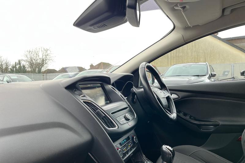 Used Ford Focus 2015 for sale - 77641413: Photo 18