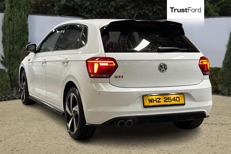 Used Volkswagen Polo 2018 for sale - 76616280: Photo 2