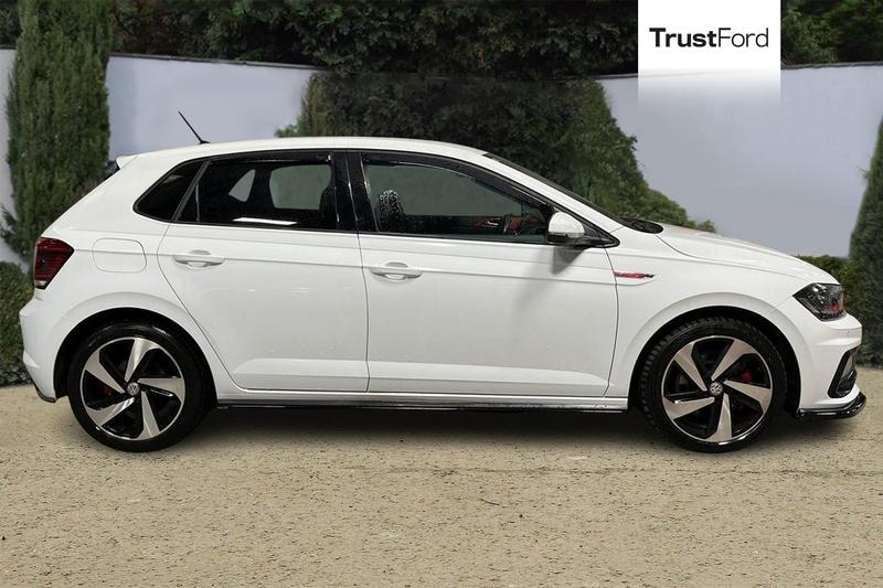 Used Volkswagen Polo 2018 for sale - 76616280: Photo 3