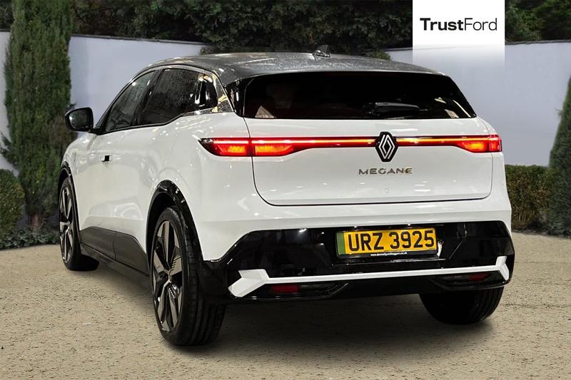 Used Renault Megane E Tech 2023 for sale - 77641442: Photo 2