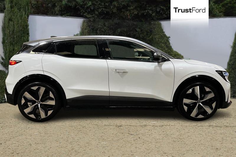 Used Renault Megane E Tech 2023 for sale - 77641442: Photo 3