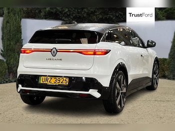 Used Renault Megane E Tech 2023 for sale - 77641442: Photo