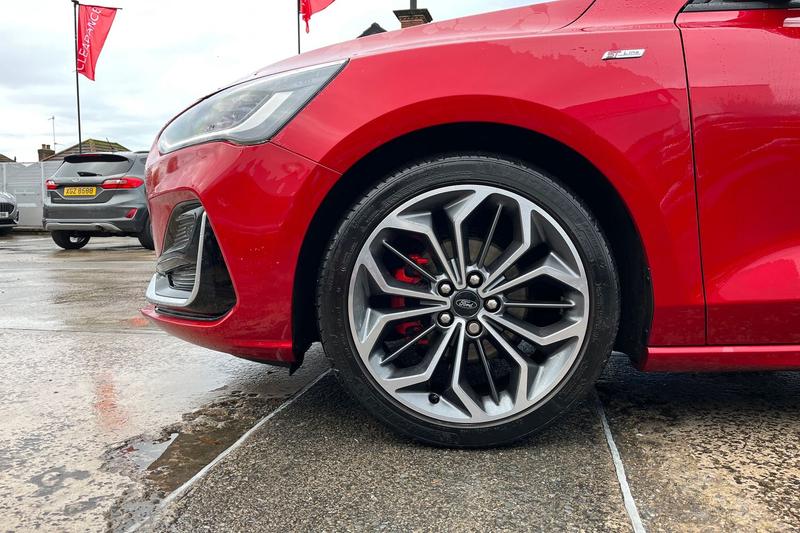 Used Ford Focus 2022 for sale - 76467736: Photo 8