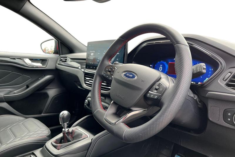 Used Ford Focus 2022 for sale - 76467736: Photo 9