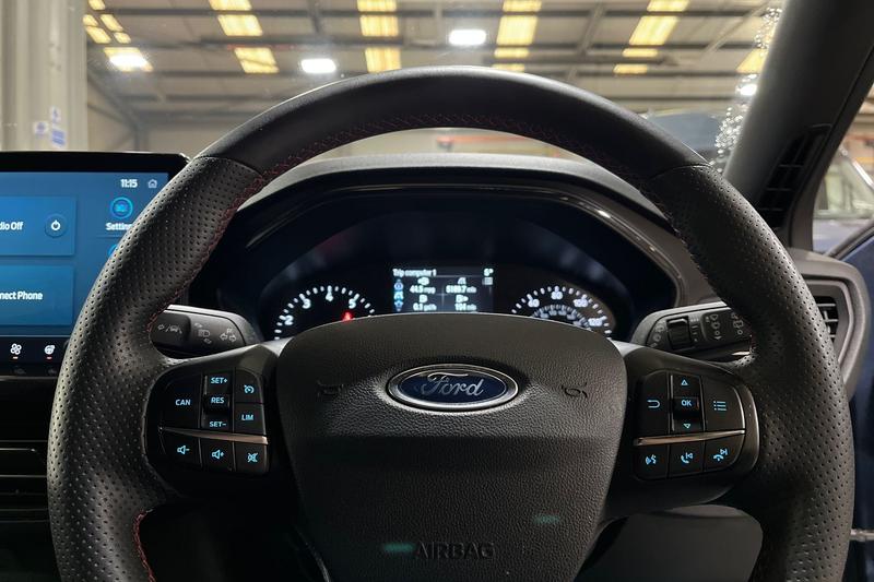 Used Ford Focus 2023 for sale - 77407036: Photo 12