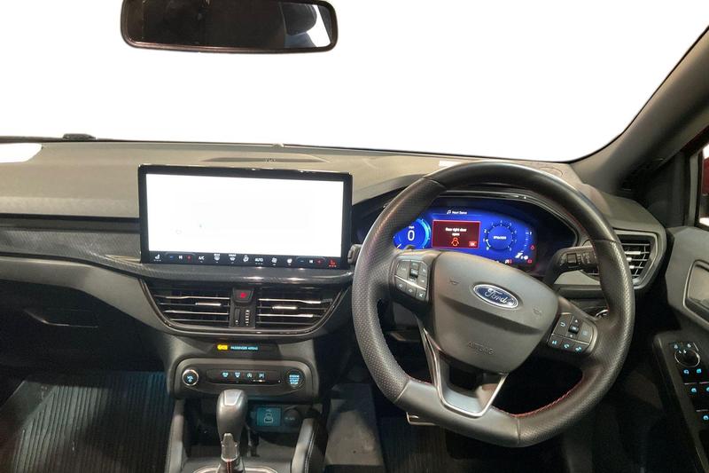 Used Ford Focus 2023 for sale - 76797054: Photo 11