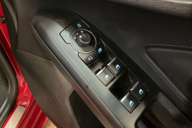 Used Ford Focus 2023 for sale - 76797054: Photo 16