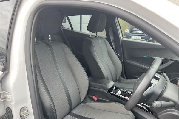 Used Peugeot 2008 2023 for sale - 75662115: Photo 17