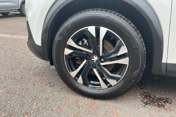 Used Peugeot 2008 2023 for sale - 75662115: Photo 8