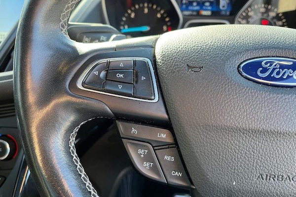 Used Ford Kuga 2017 for sale - 76028120: Photo 29