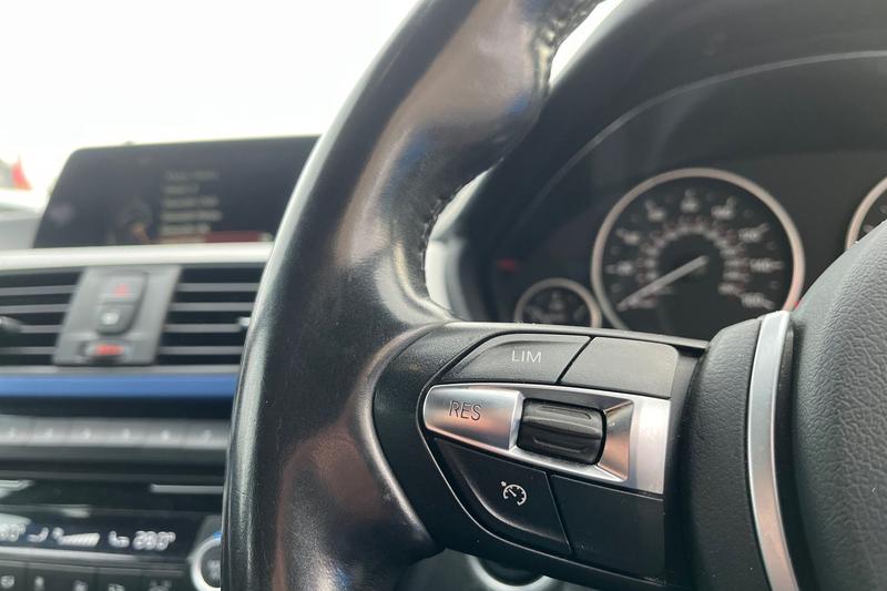 Used BMW 3 Series 2017 for sale - 77138283: Photo 28