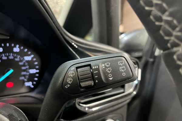 Used Ford Fiesta 2019 for sale - 76302736: Photo 15