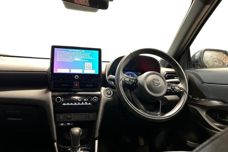 Used Toyota Yaris Cross 2024 for sale - 77225810: Photo 10