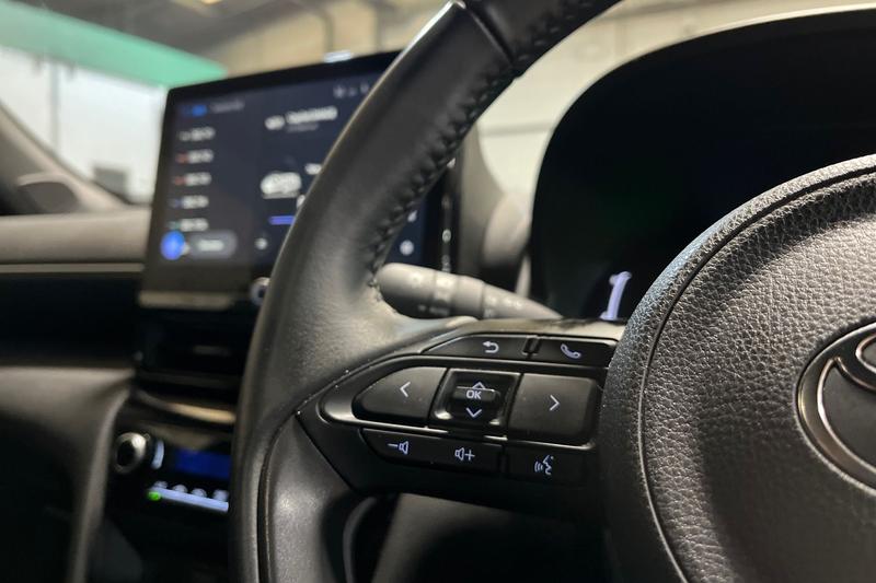 Used Toyota Yaris Cross 2024 for sale - 77225810: Photo 27