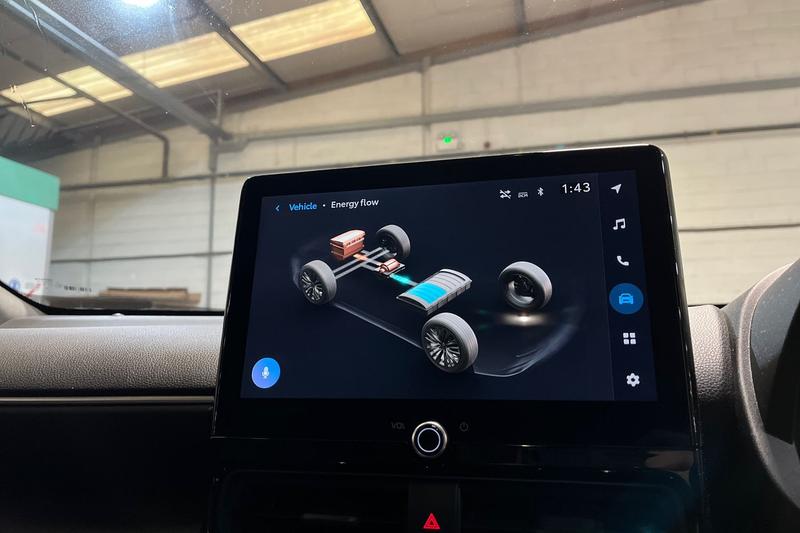 Used Toyota Yaris Cross 2024 for sale - 77225810: Photo 32