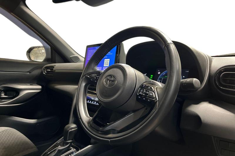 Used Toyota Yaris Cross 2024 for sale - 77225810: Photo 9