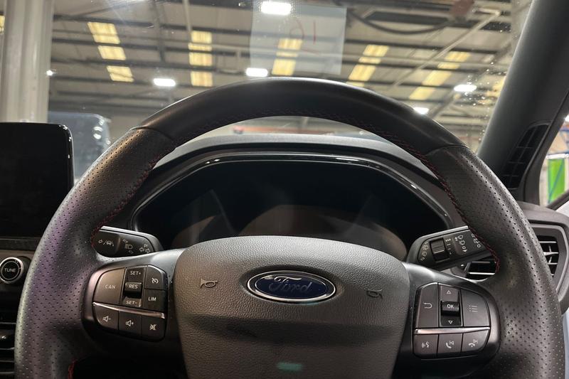 Used Ford Focus 2022 for sale - 77665691: Photo 12