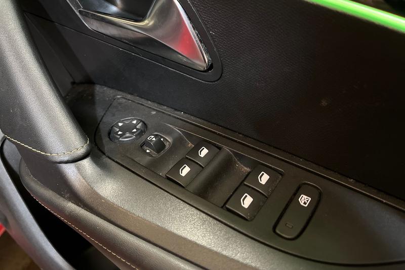 Used Peugeot 2008 2022 for sale - 76508155: Photo 16