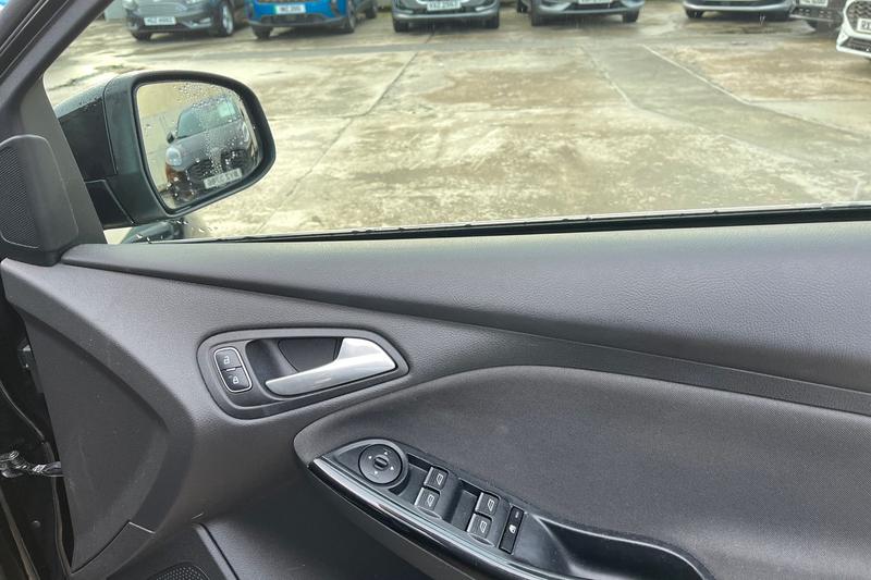 Used Ford Focus 2018 for sale - 76984860: Photo 24