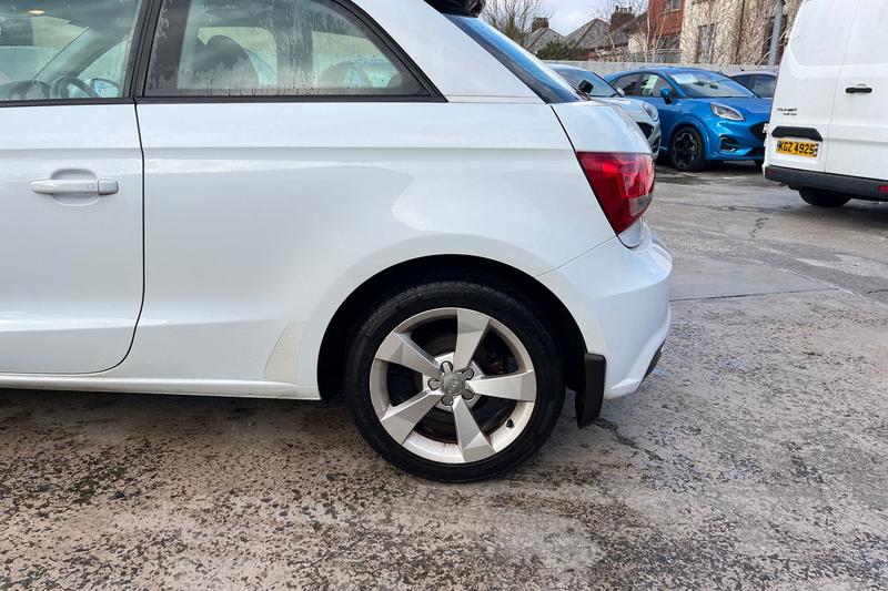 Used Audi A1 2016 for sale - 77607565: Photo 8
