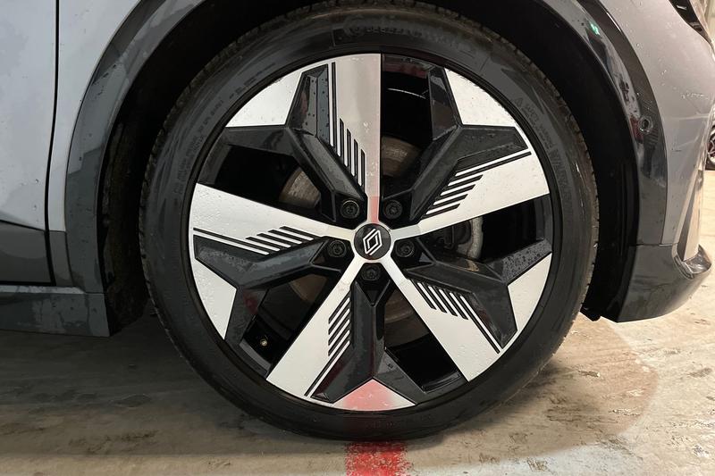 Used Renault Megane E Tech 2023 for sale - 76508176: Photo 8