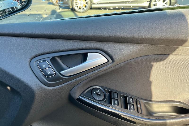Used Ford Focus 2017 for sale - 76653445: Photo 24