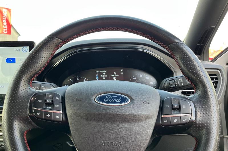 Used Ford Focus 2023 for sale - 76738861: Photo 12