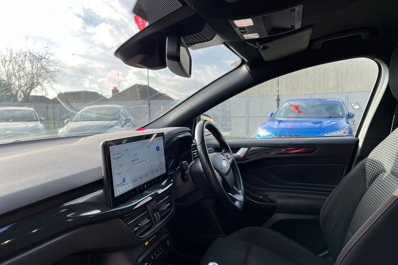 Used Ford Focus 2023 for sale - 76738861: Photo 18