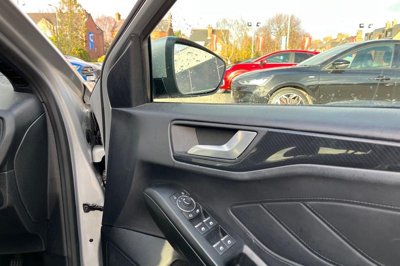 Used Ford Focus 2023 for sale - 76738861: Photo 26