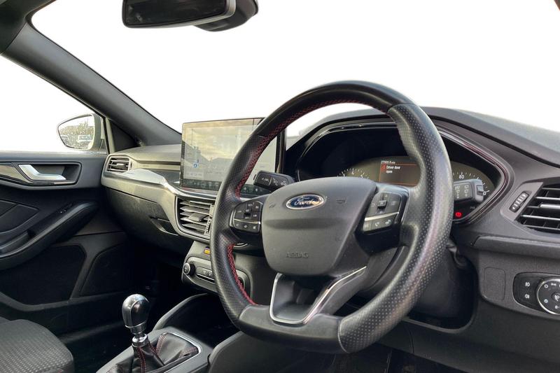 Used Ford Focus 2023 for sale - 76738861: Photo 9