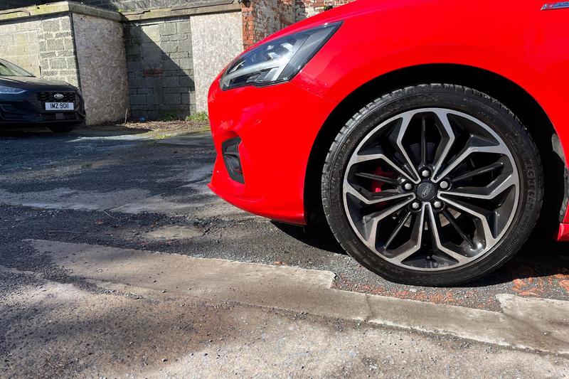 Used Ford Focus 2021 for sale - 78090526: Photo 8