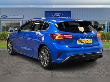 Used Ford Focus 2022 for sale - 76038073: Photo 2