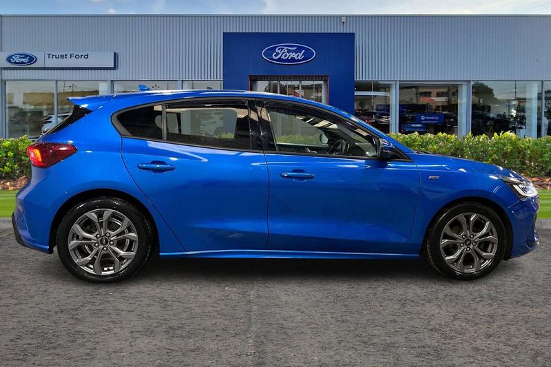 Used Ford Focus 2022 for sale - 76038073: Photo 3