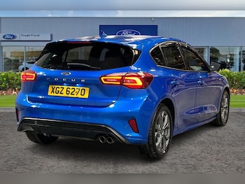 Used Ford Focus 2022 for sale - 76038073: Photo 4