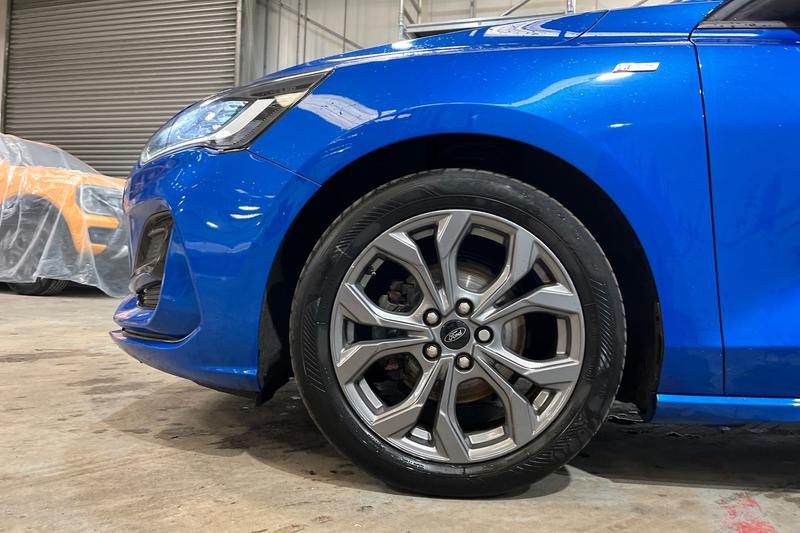 Used Ford Focus 2022 for sale - 76038073: Photo 8