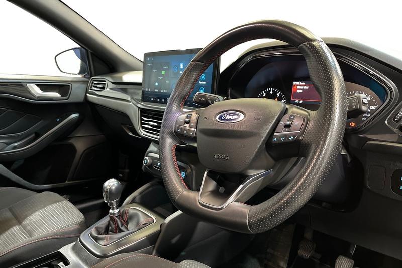 Used Ford Focus 2022 for sale - 76038073: Photo 9