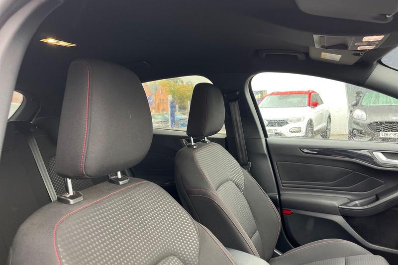 Used Ford Focus 2023 for sale - 76117464: Photo 17