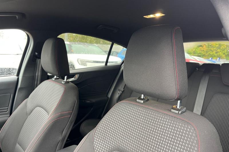 Used Ford Focus 2023 for sale - 76117464: Photo 19