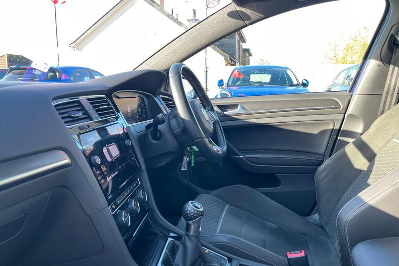 Used Volkswagen Golf 2018 for sale - 76405295: Photo 18